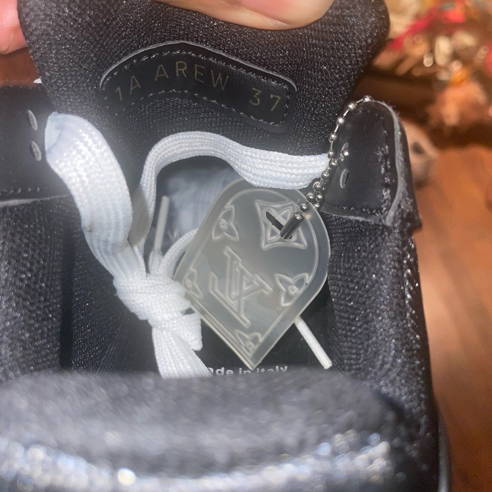 Louis Vuitton Black and White Sneakers - Picture 7 of 7